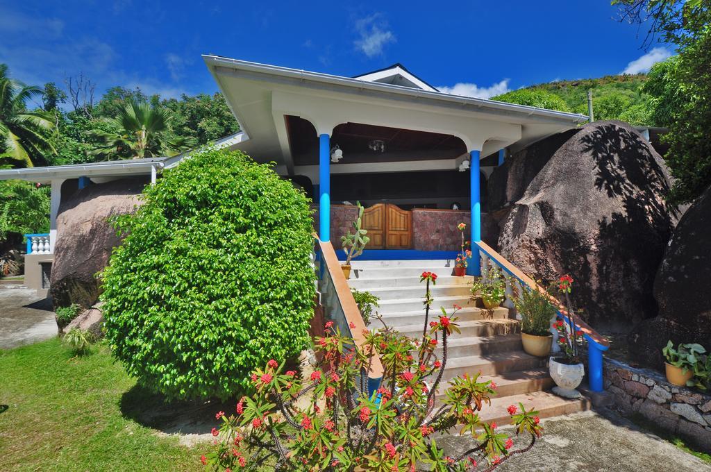 Acquario Pensión Anse Volbert Village Exterior foto